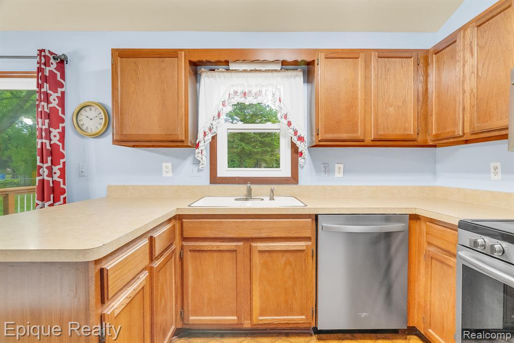 3871 Coventry Valley Drive
