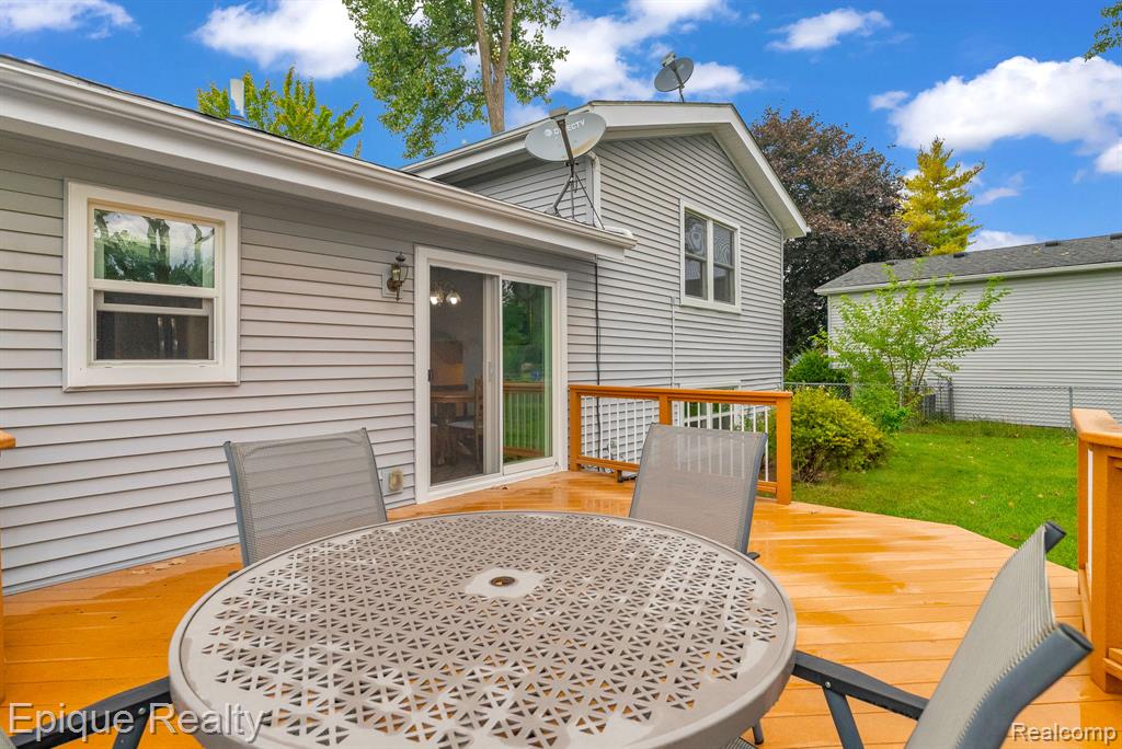 3871 Coventry Valley Drive