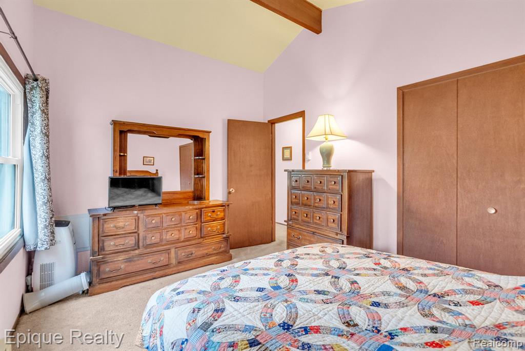 3871 Coventry Valley Drive