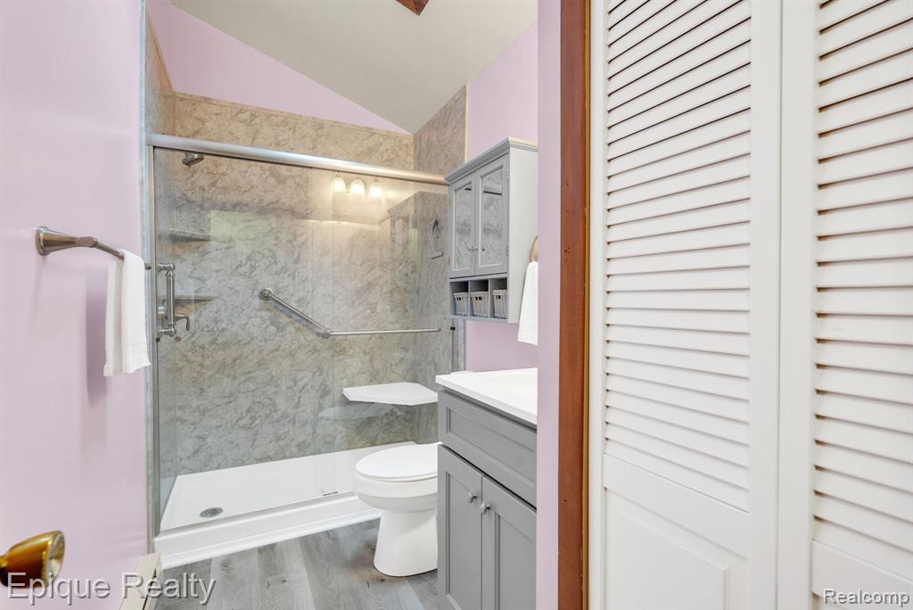 3871 Coventry Valley Drive
