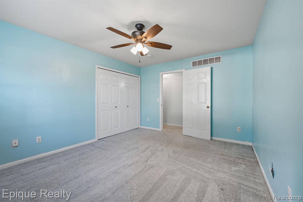 8851 Hardwood Drive