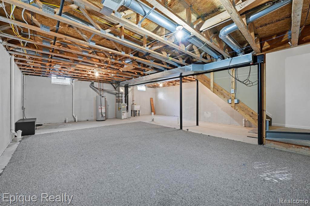 8851 Hardwood Drive