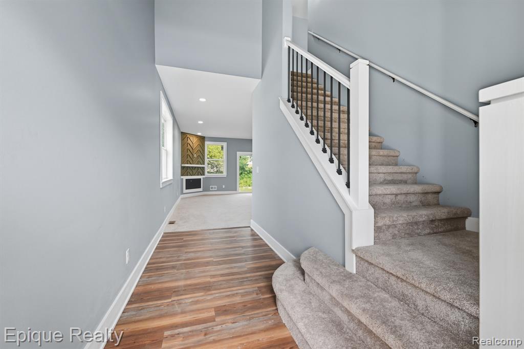345 Second Ave