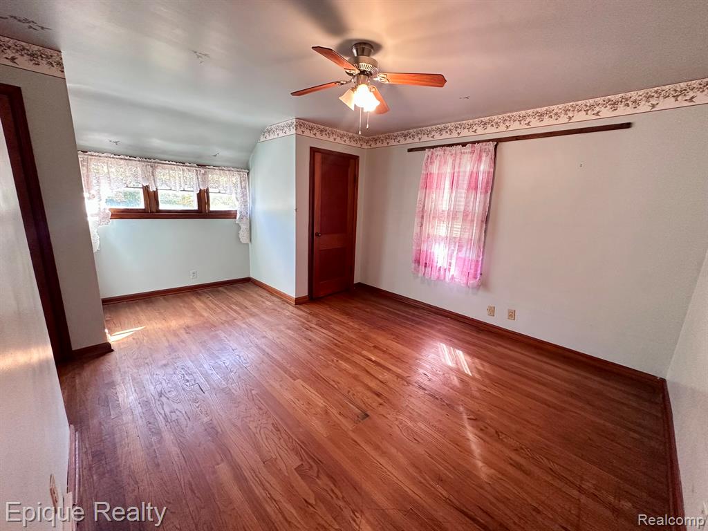 305 N Kennefic Street