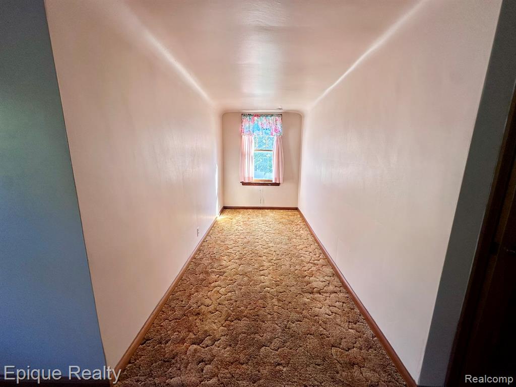 305 N Kennefic Street