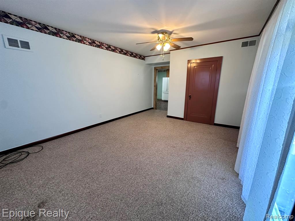305 N Kennefic Street