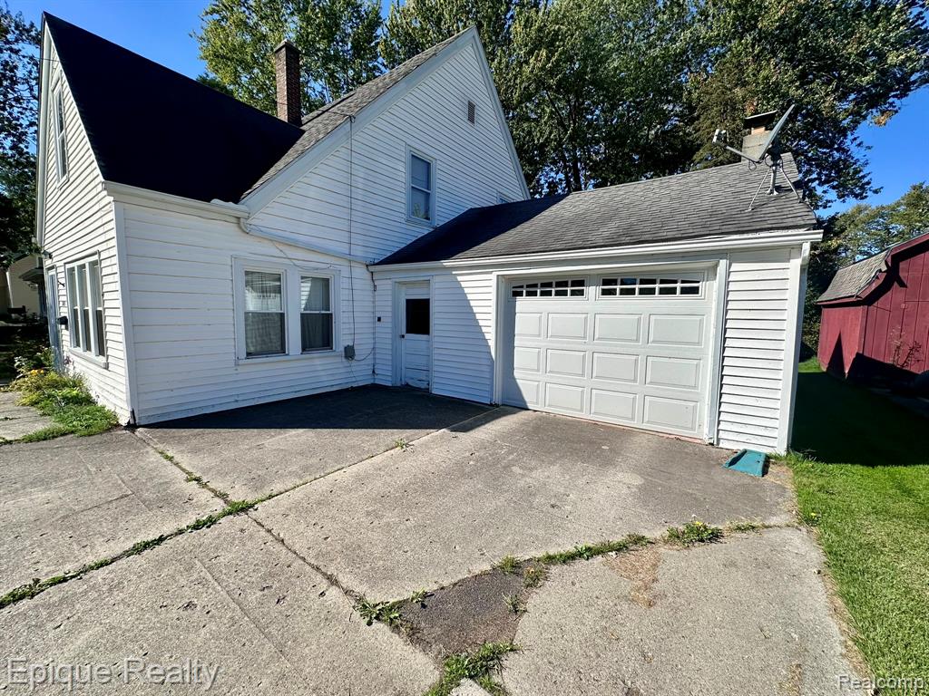 305 N Kennefic Street