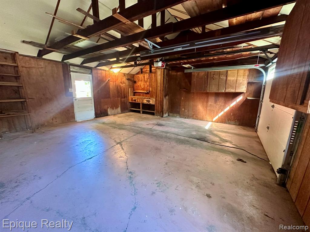 305 N Kennefic Street
