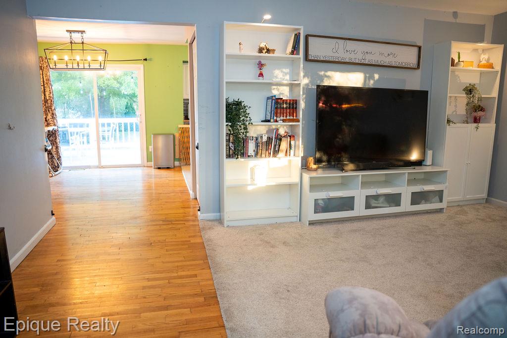 4505 Old Carriage Road