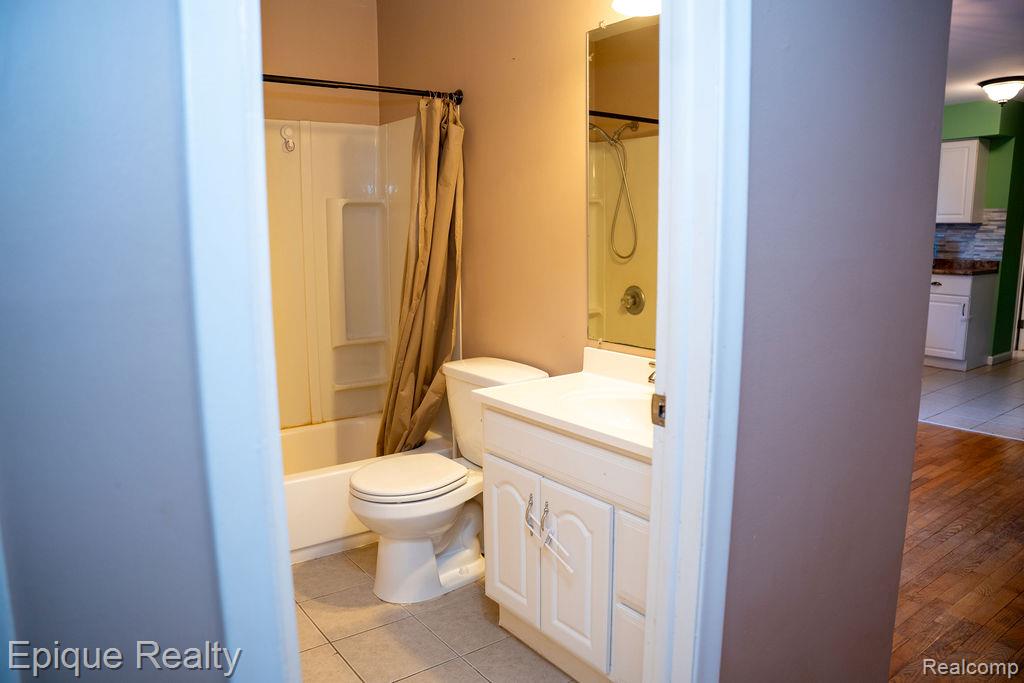 4505 Old Carriage Road