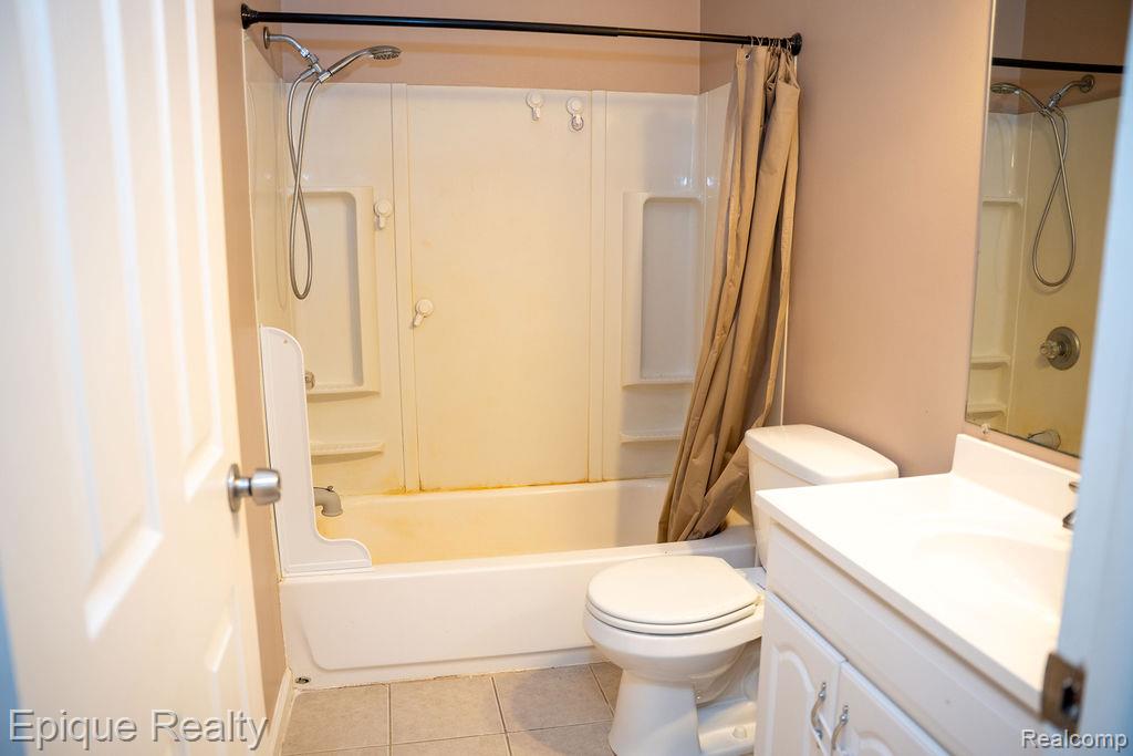 4505 Old Carriage Road