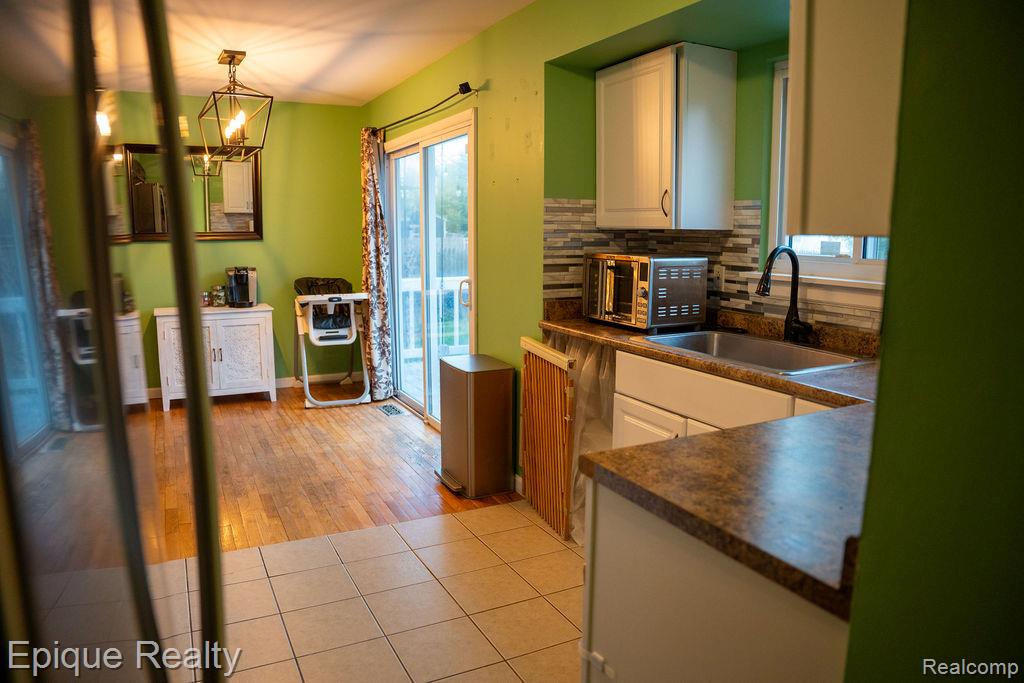 4505 Old Carriage Road