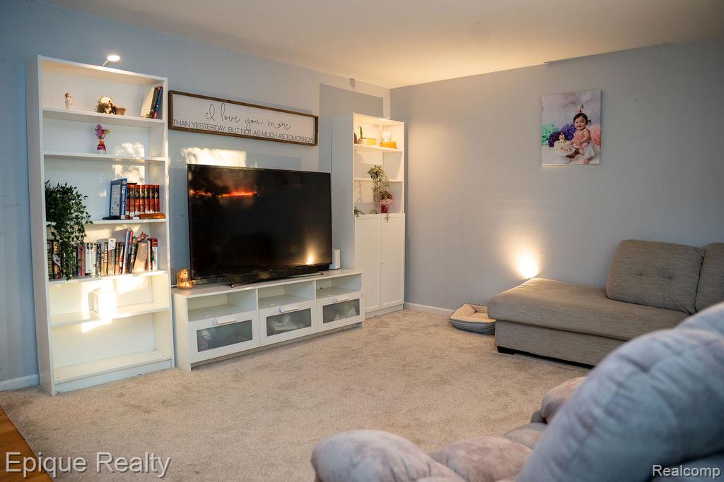 4505 Old Carriage Road