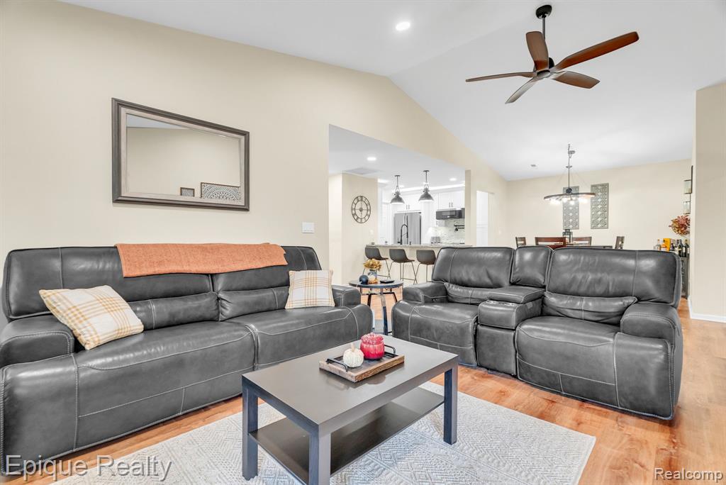 56471 Chesapeake Trail