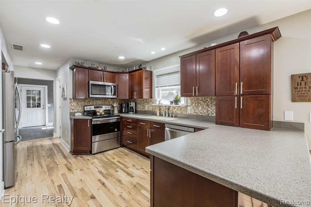 2999 Buckner Road