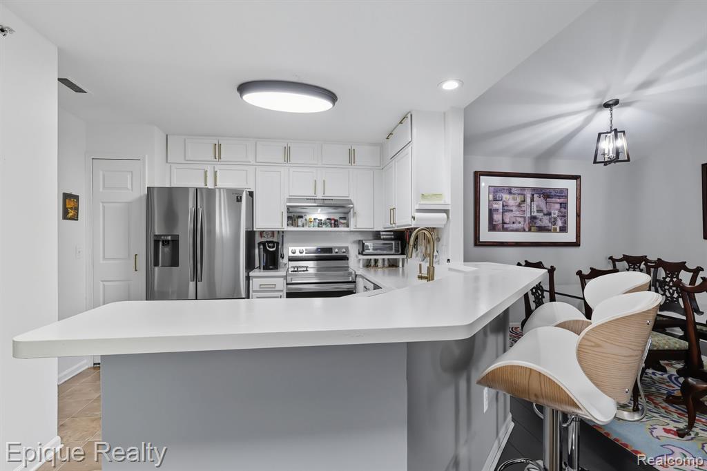 2084 Leighton Drive # 23
