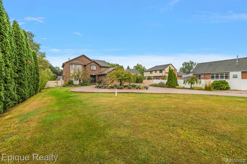4527 Rochester Road