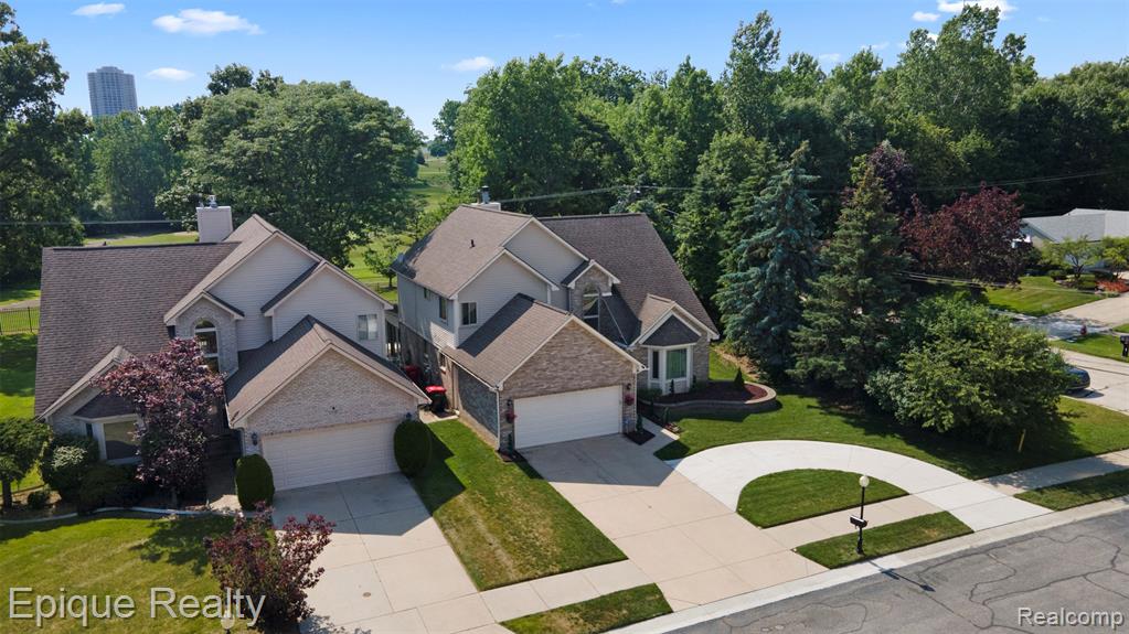25893 Golf Pointe Drive