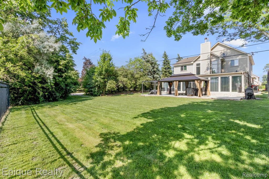 25893 Golf Pointe Drive