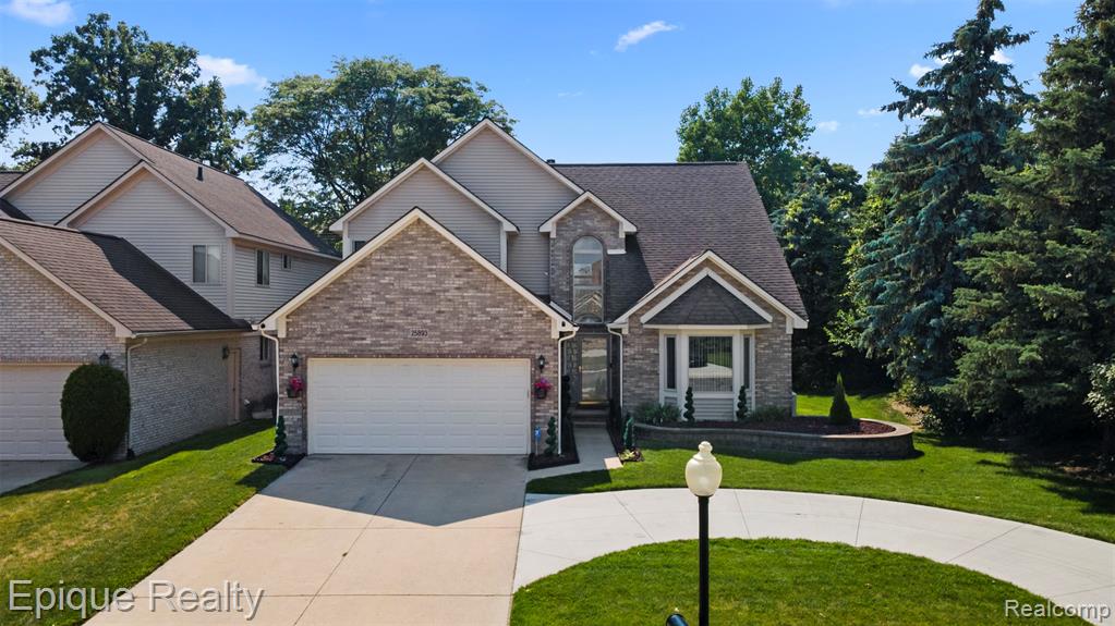 25893 Golf Pointe Drive