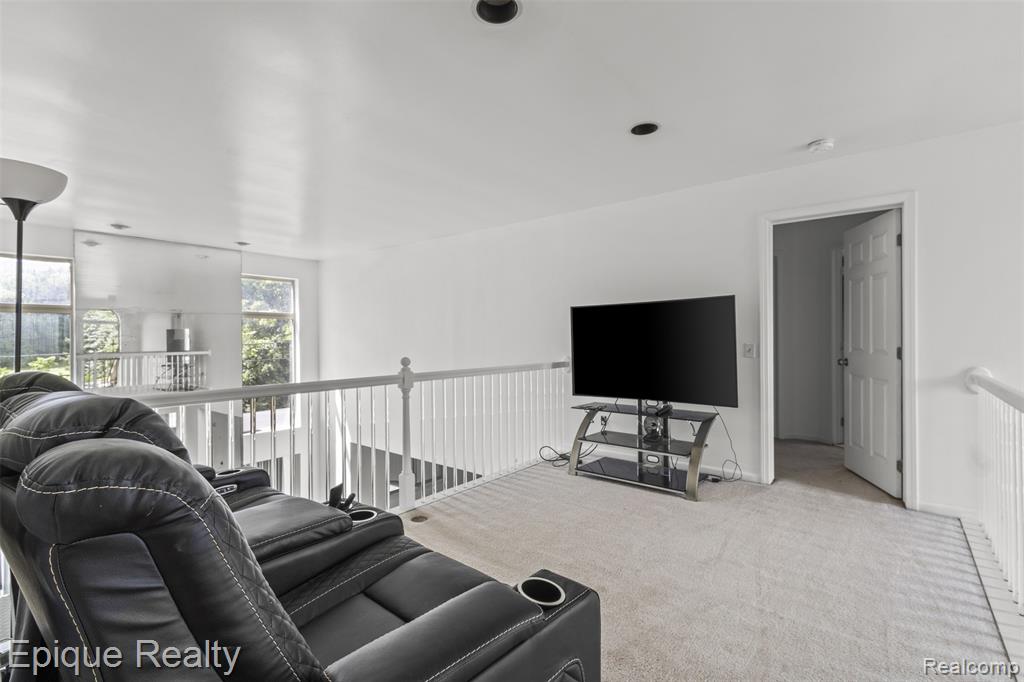 25893 Golf Pointe Drive