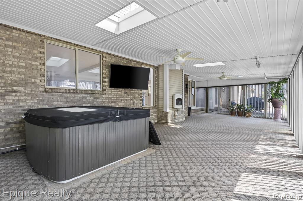 25893 Golf Pointe Drive