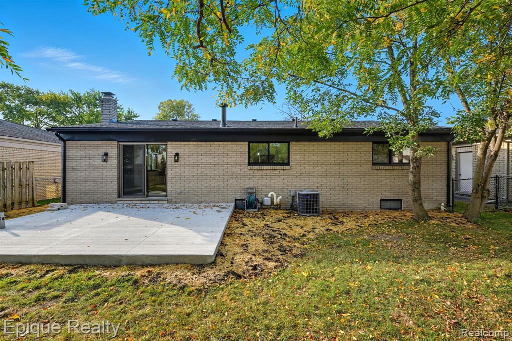 15775 Nader Court