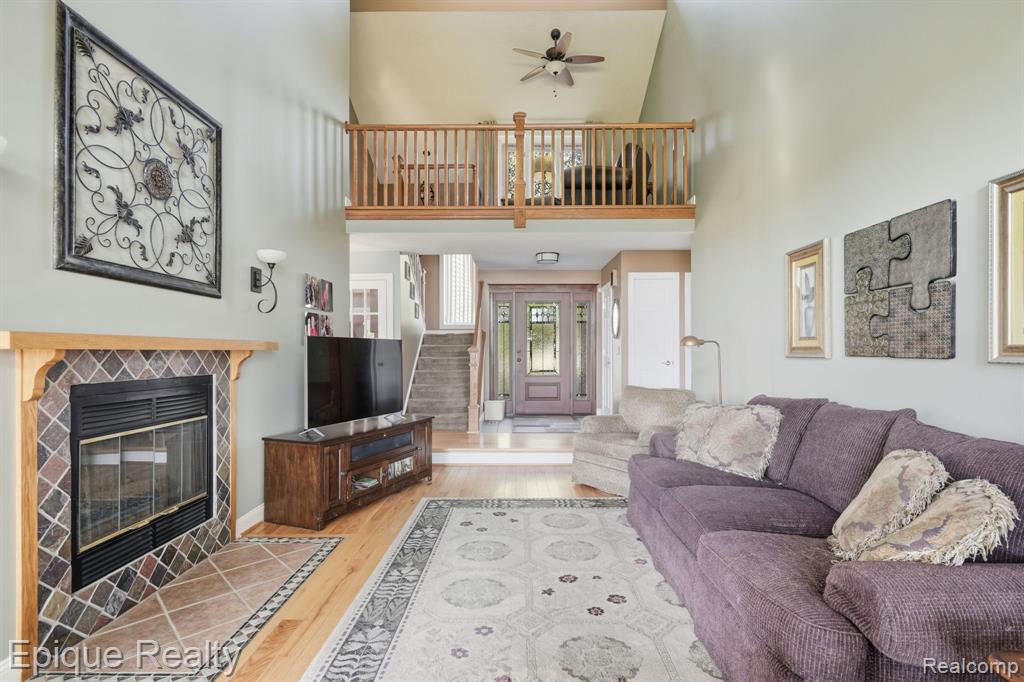 239 Pine Tree Road