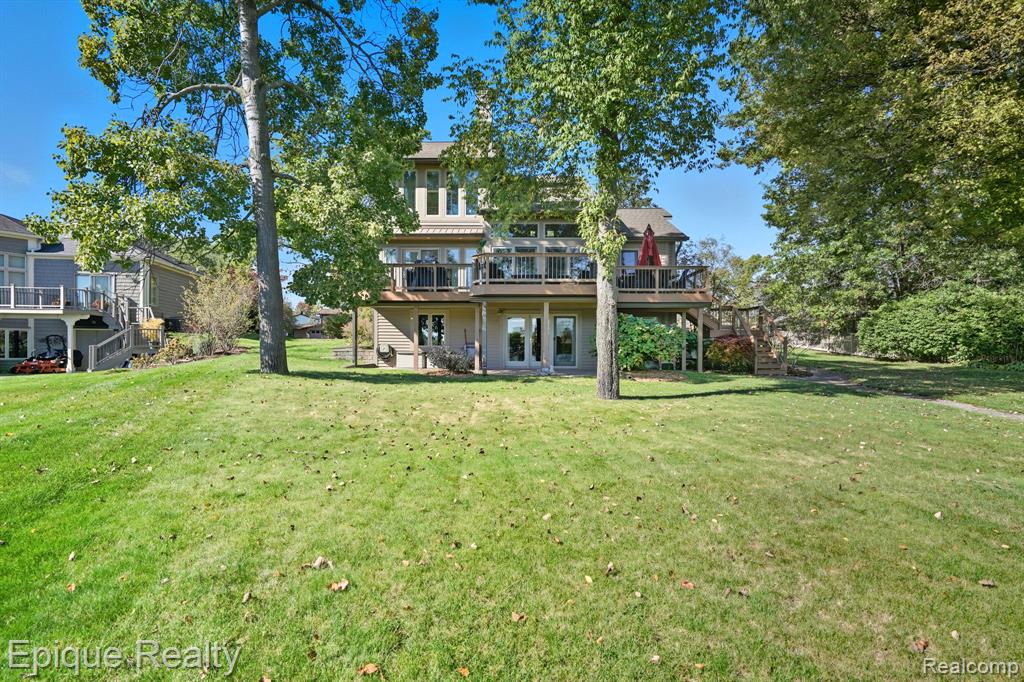 239 Pine Tree Road
