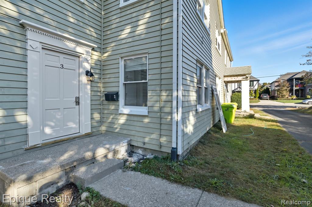 333 Woodward Avenue # 3