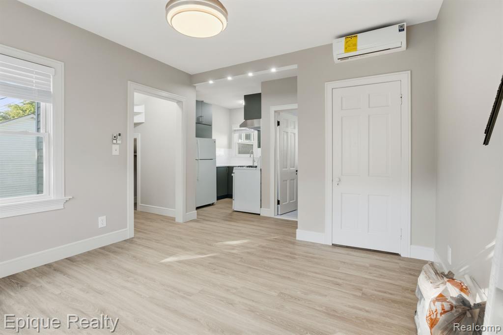 333 Woodward Avenue # 3