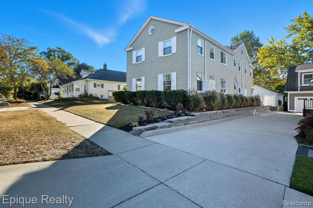 333 Woodward Avenue # 3