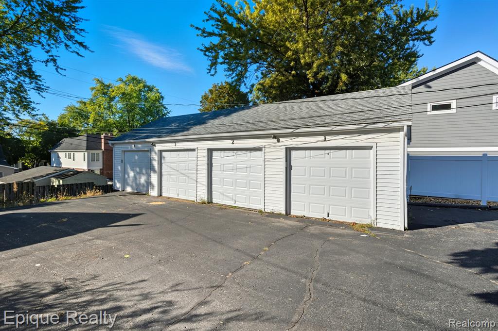 333 Woodward Avenue # 3