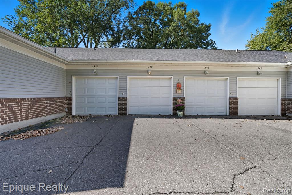 1340 Leisure Drive