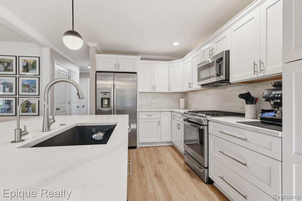 3411 Ashley Drive