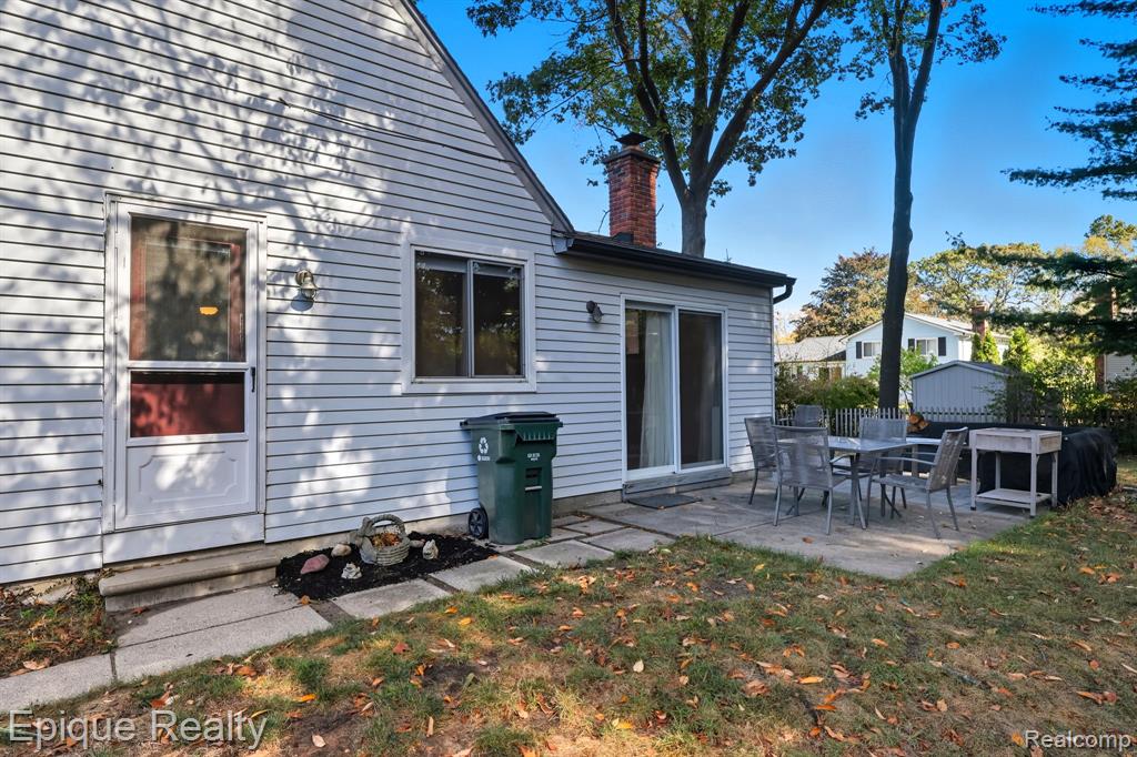 3411 Ashley Drive