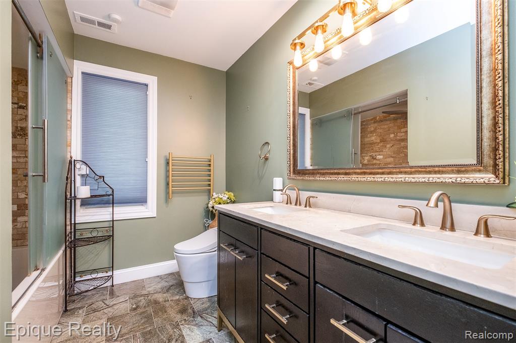 135 W Hickory Grove Road
