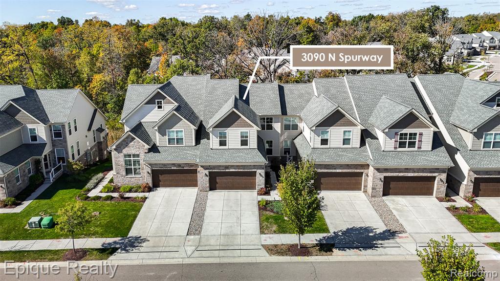 3090 N Spurway Drive