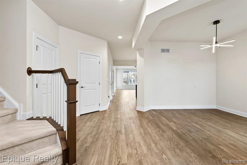 3090 N Spurway Drive