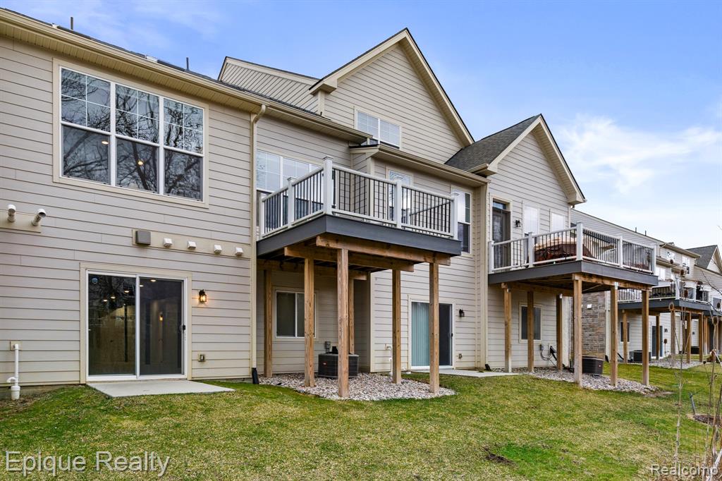 3090 N Spurway Drive