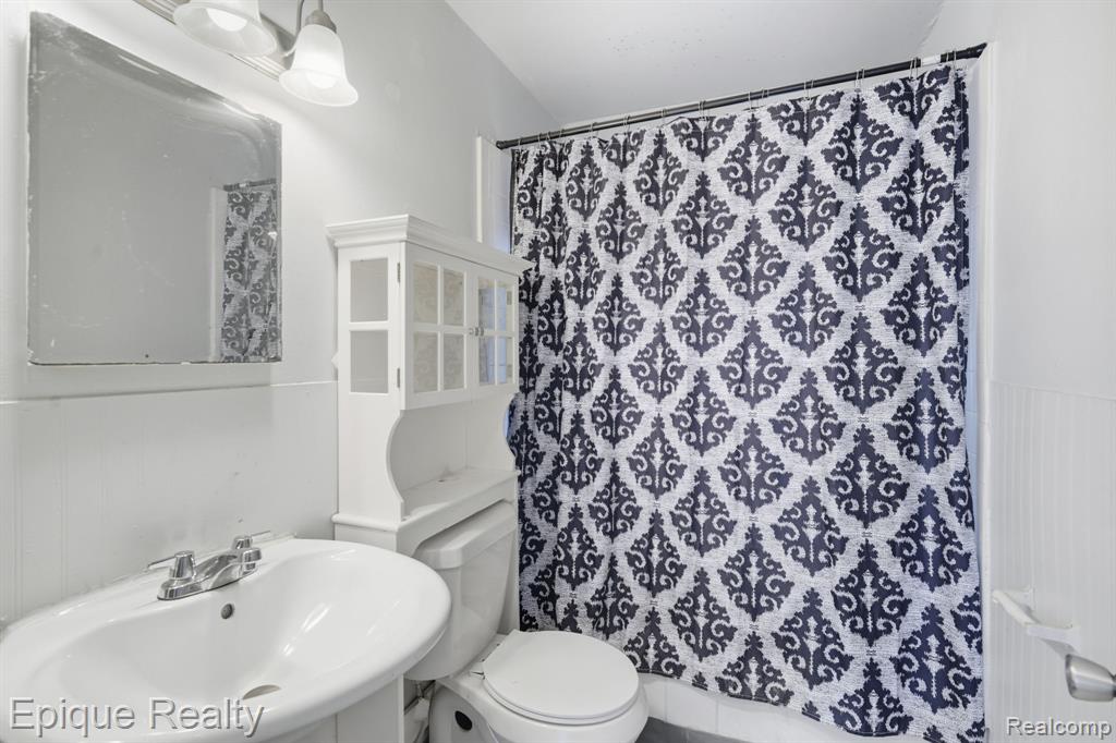 1329 Huron Street