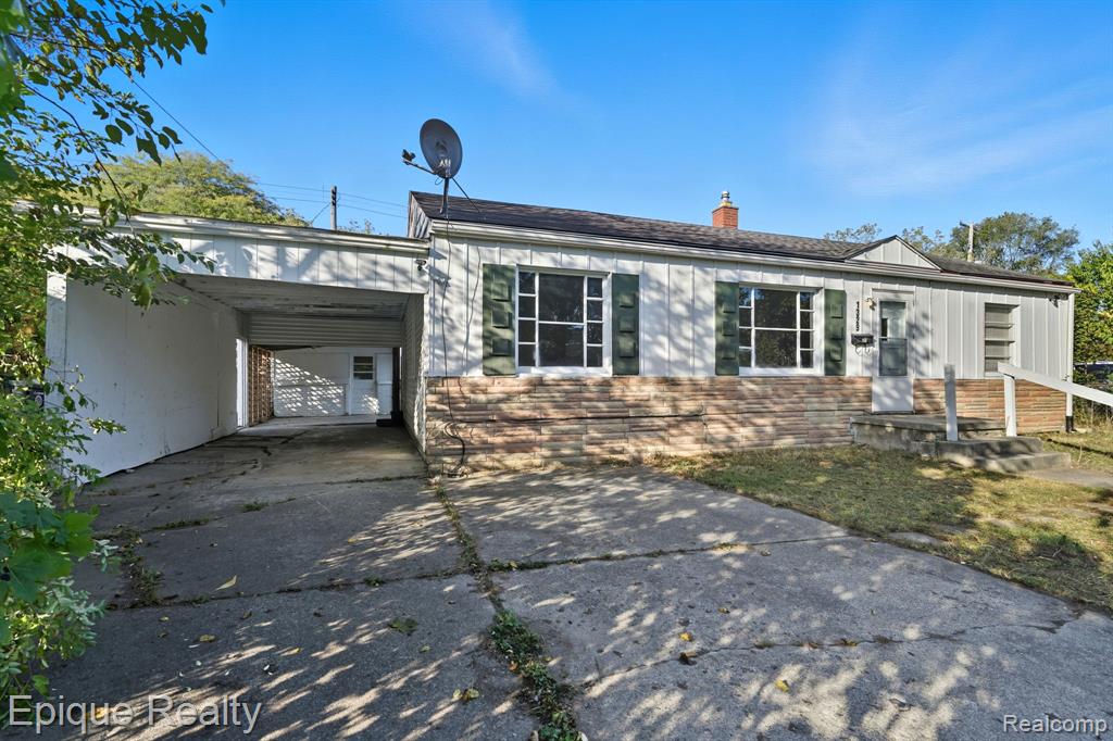 1329 Huron Street