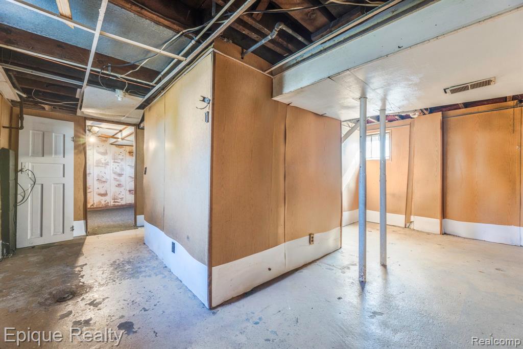 1433 Poplar Street