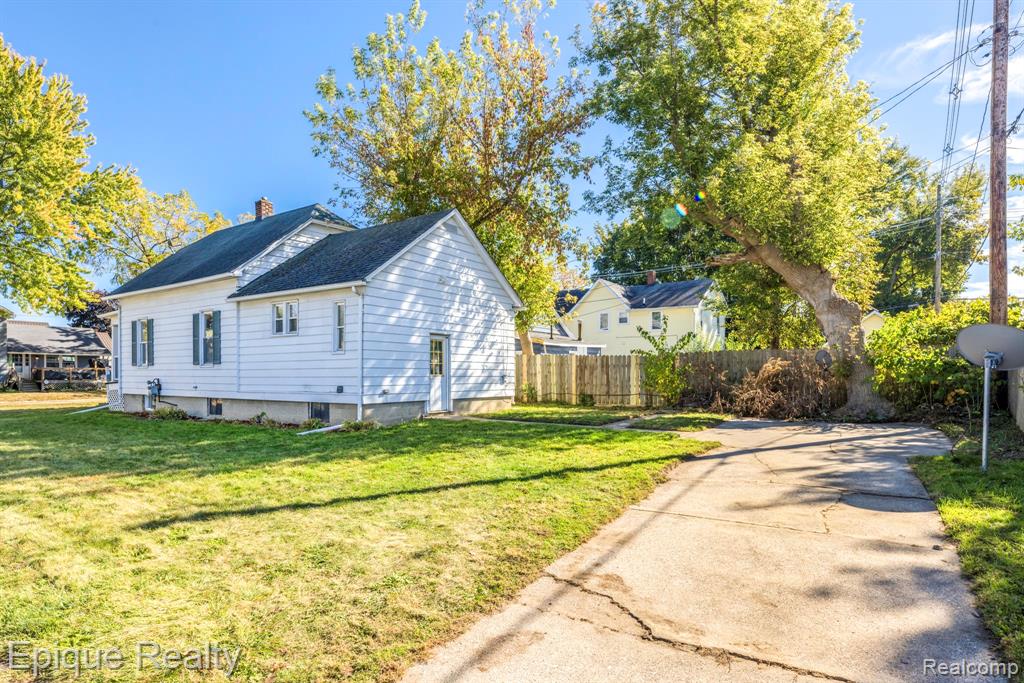 1433 Poplar Street