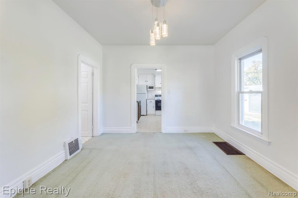 1433 Poplar Street