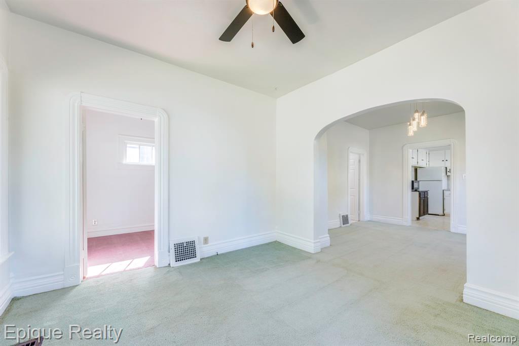 1433 Poplar Street