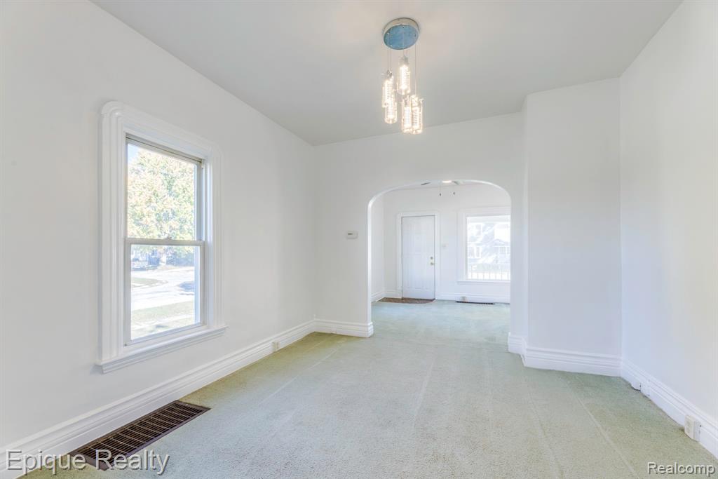 1433 Poplar Street