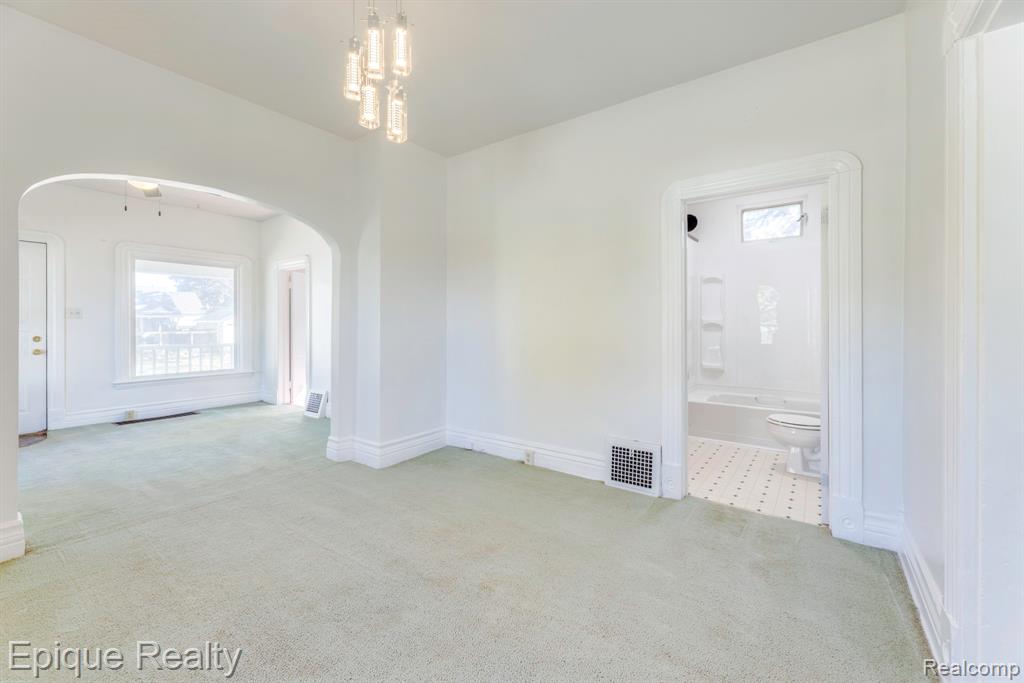 1433 Poplar Street