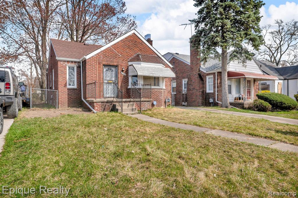 11318 Littlefield Street