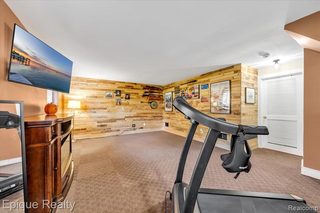 8156 Kenwick Drive